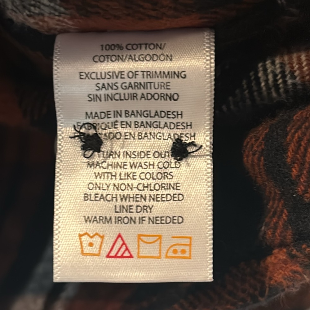 Wolverine Button Down Flannel Size Medium - image 4